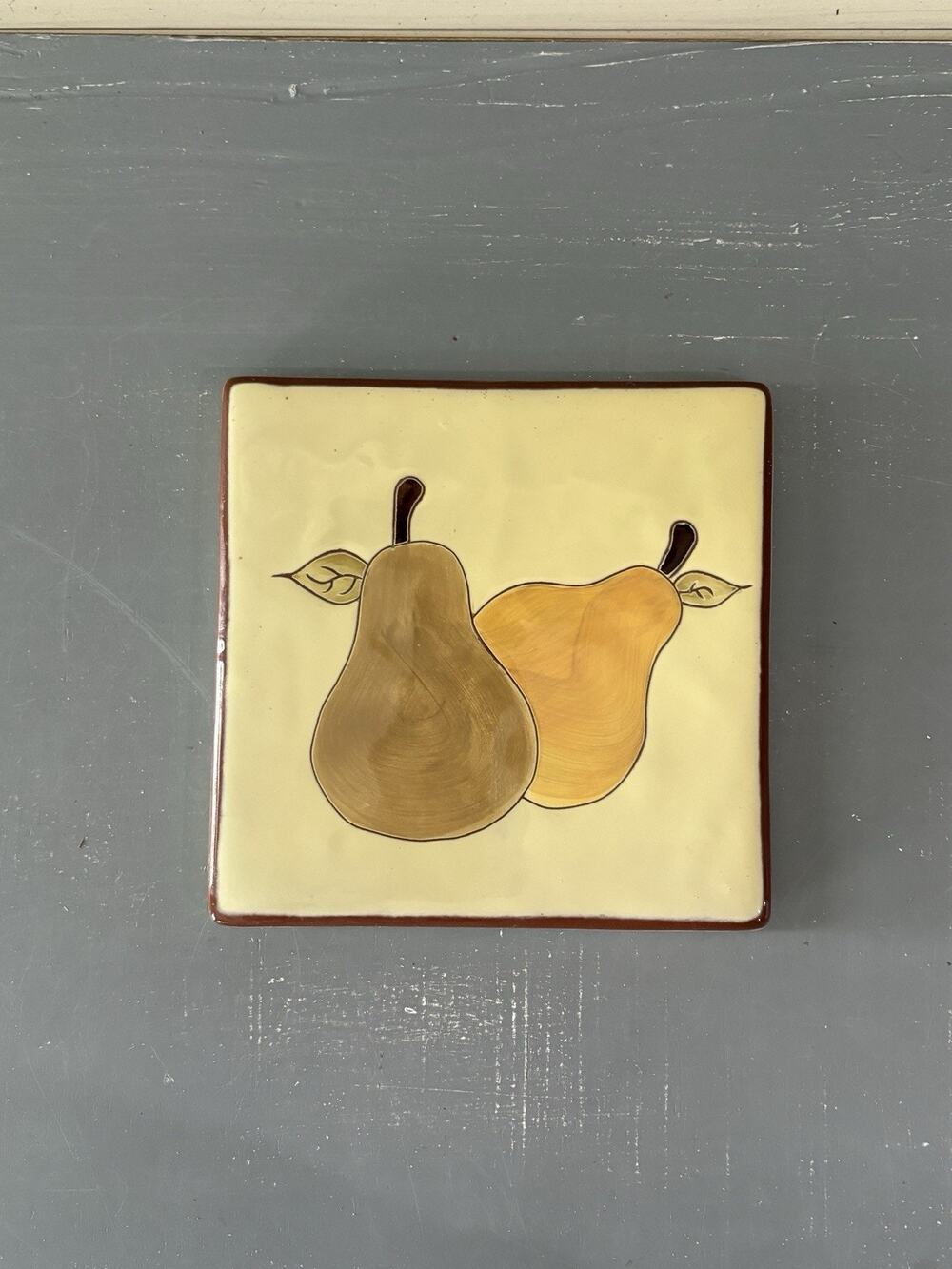 RUSS Hand Painted Glazed Terracotta Pear Kitchen Trivet # 26741 Vintage